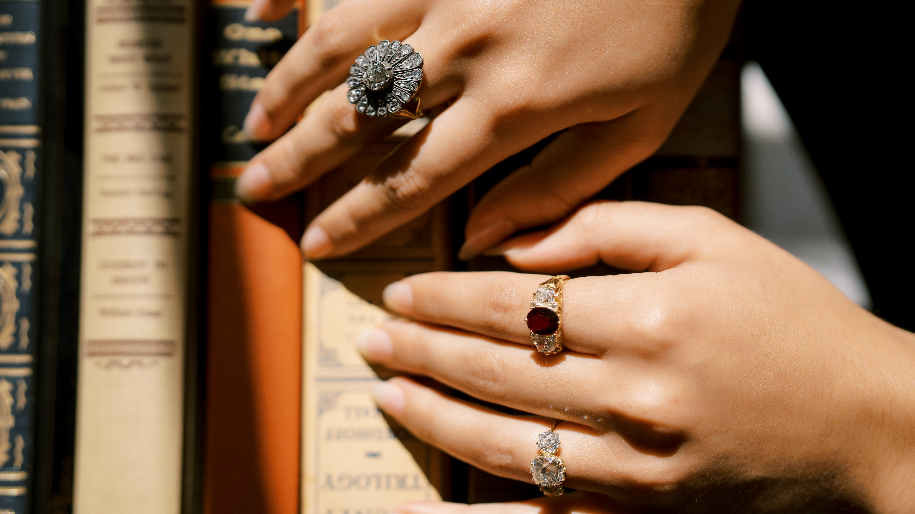 A Gift Guide for the Antique Lover: AB Valentines Day Edition