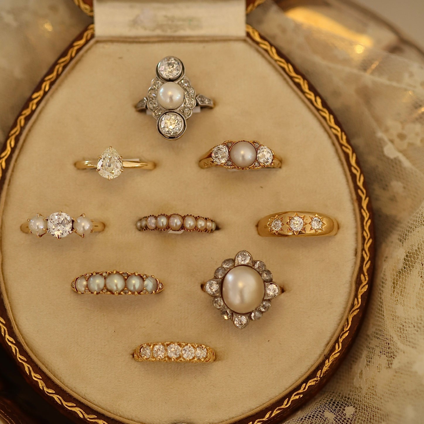 ANTIQUE diamond with gemstone