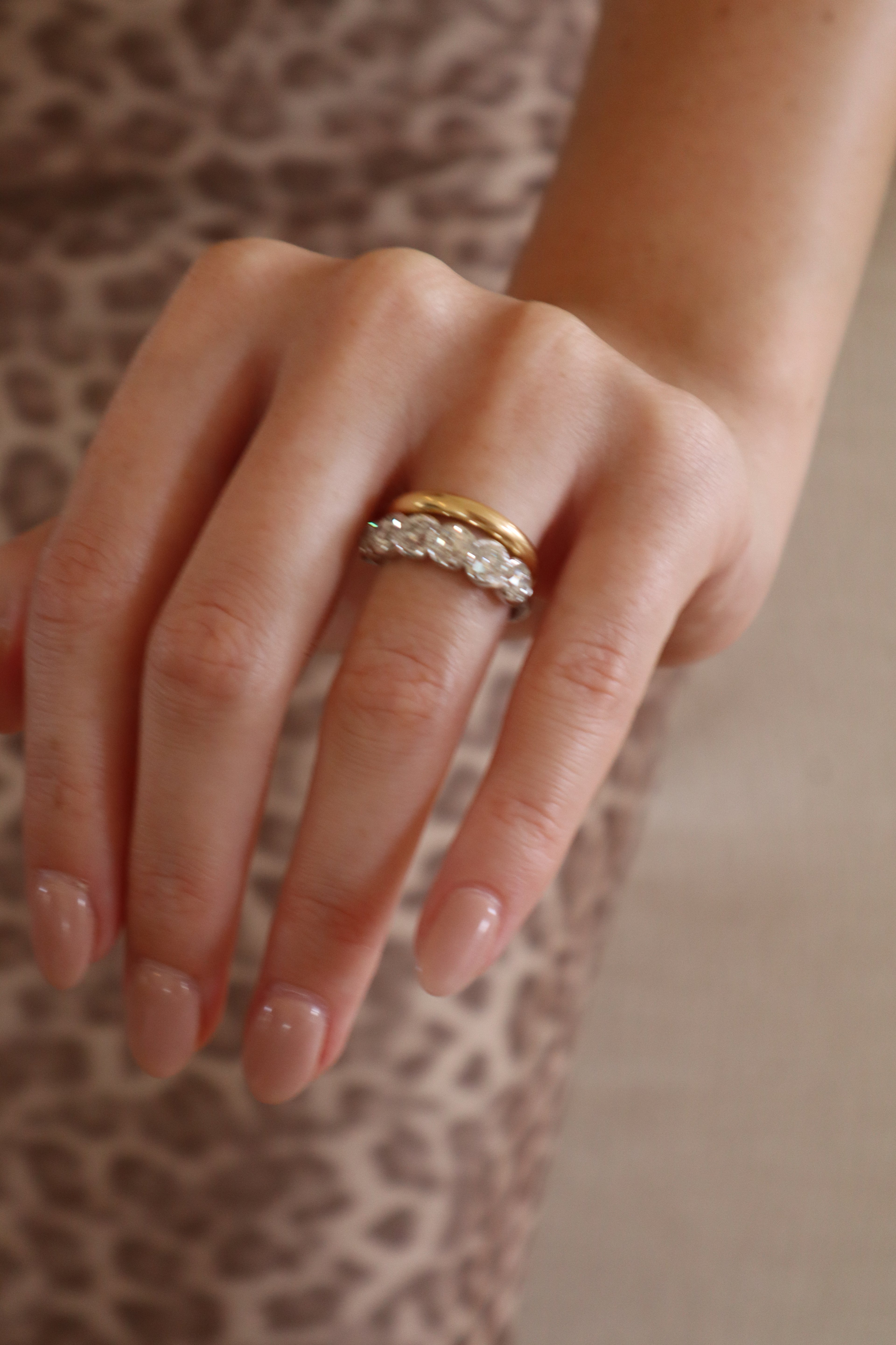 g-h-i color, vs clarity diamond in platinum setting