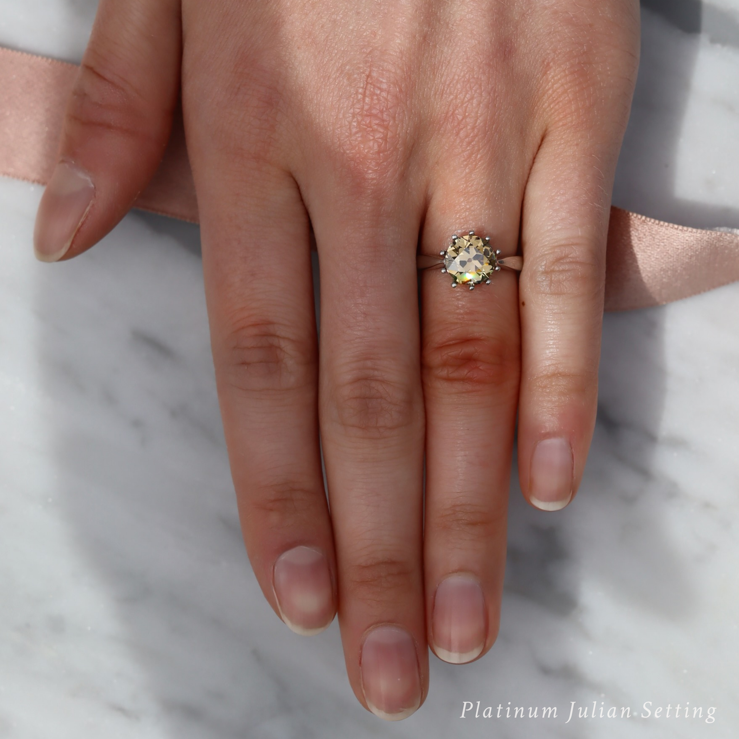 FANCY color VS clarity Gemstones