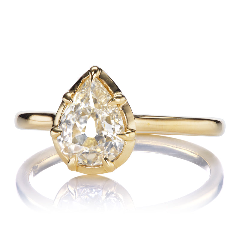 1.03ct Pear Diamond diamond engagement ring