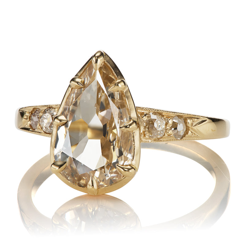 1.50ct Pear Diamond diamond engagement ring