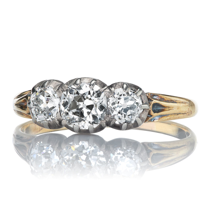 Antique Three Stone Ring diamond