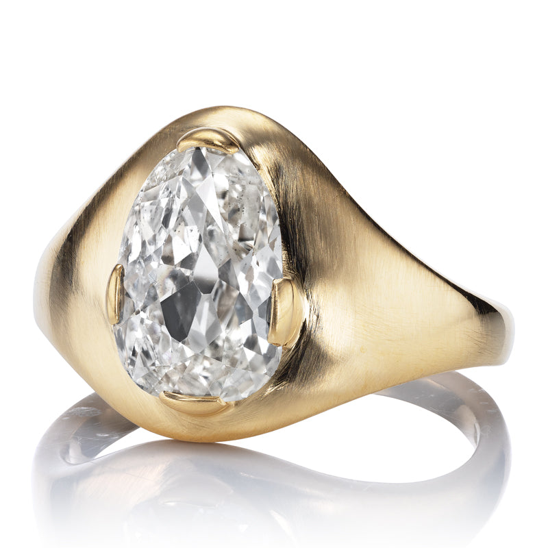 1.86ct Pear cut diamond diamond engagement ring