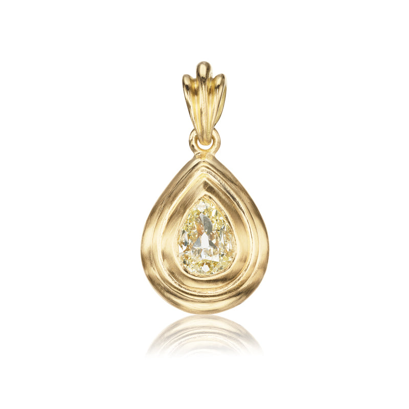 Pear-Shaped Diamond Pendant in Sculpted Gold Setting