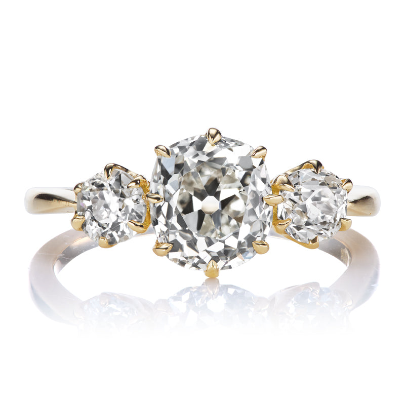 Old Mine Cut Diamond Three-Stone Ring in 18kt Yellow Gold Setting
