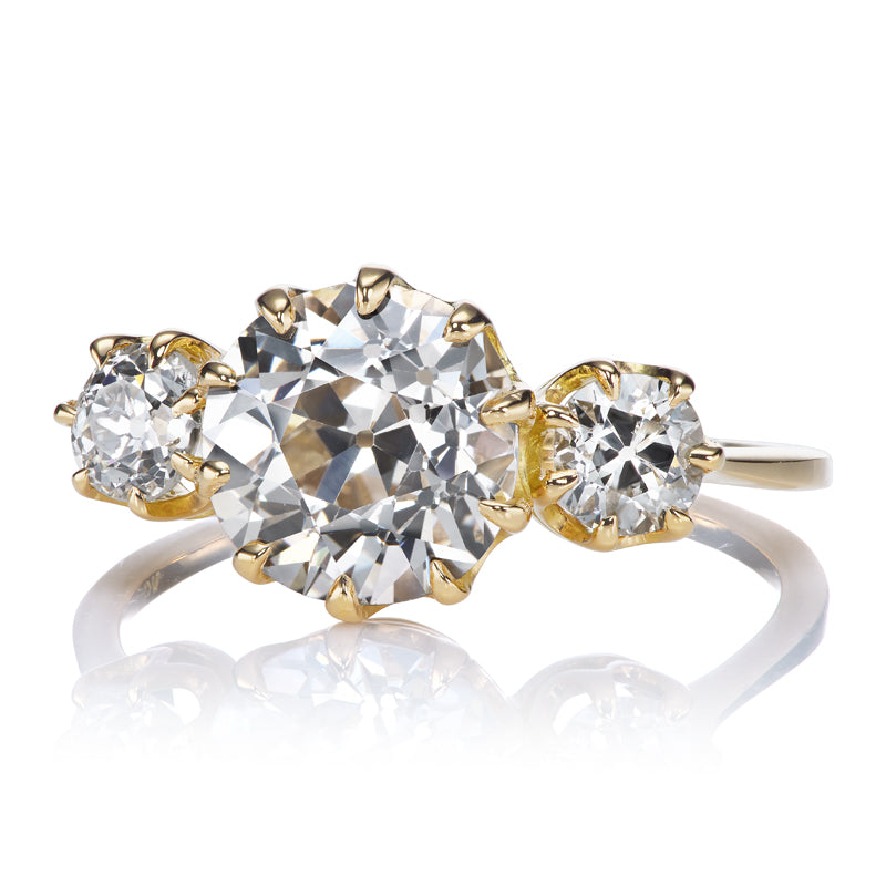 2-3 Carats vintage engagement ring