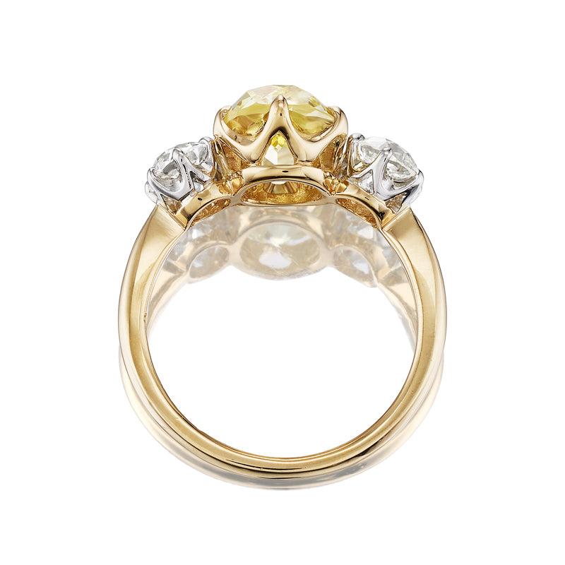 2-3 Carats vintage engagement ring