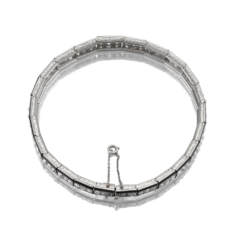 5+ Carats gemstones vintage engagement ring