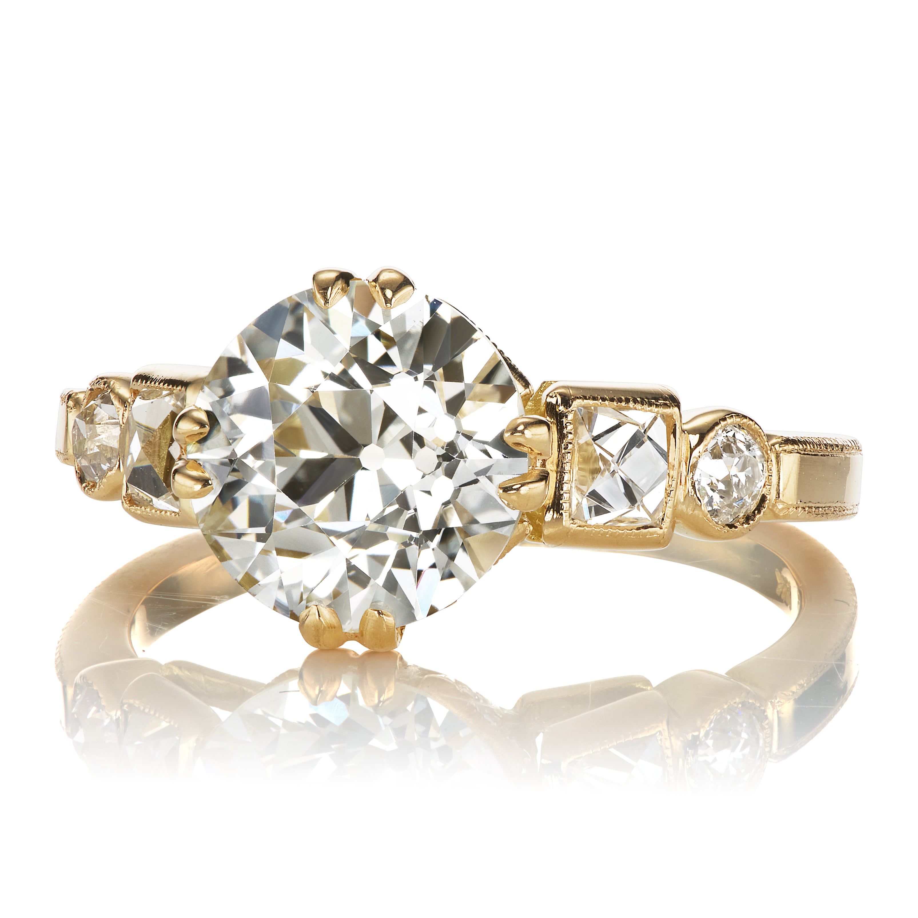 2-3 Carats vintage engagement ring