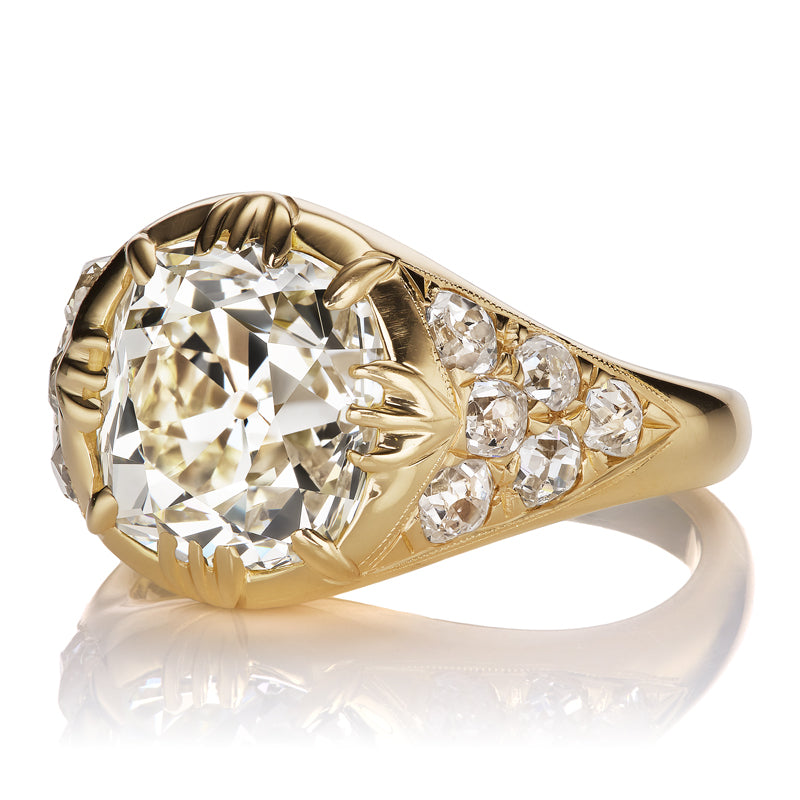 4-5 Carats vintage engagement ring