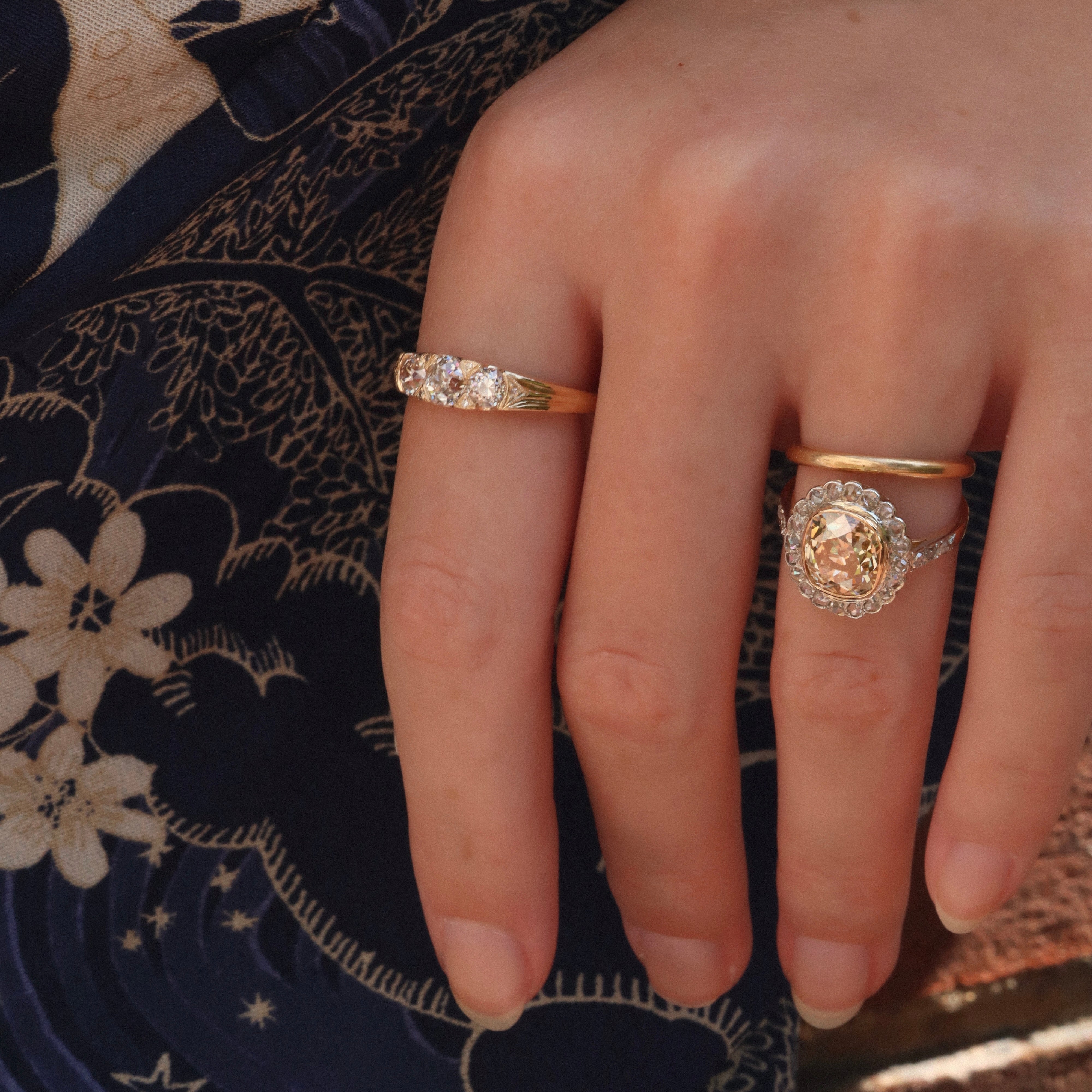 ANTIQUE diamond engagement ring