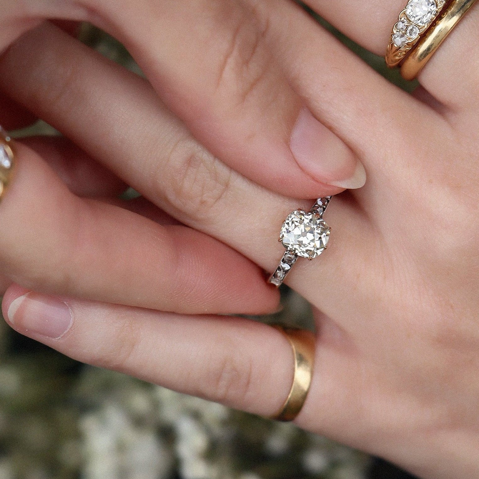 ANTIQUE diamond engagement ring