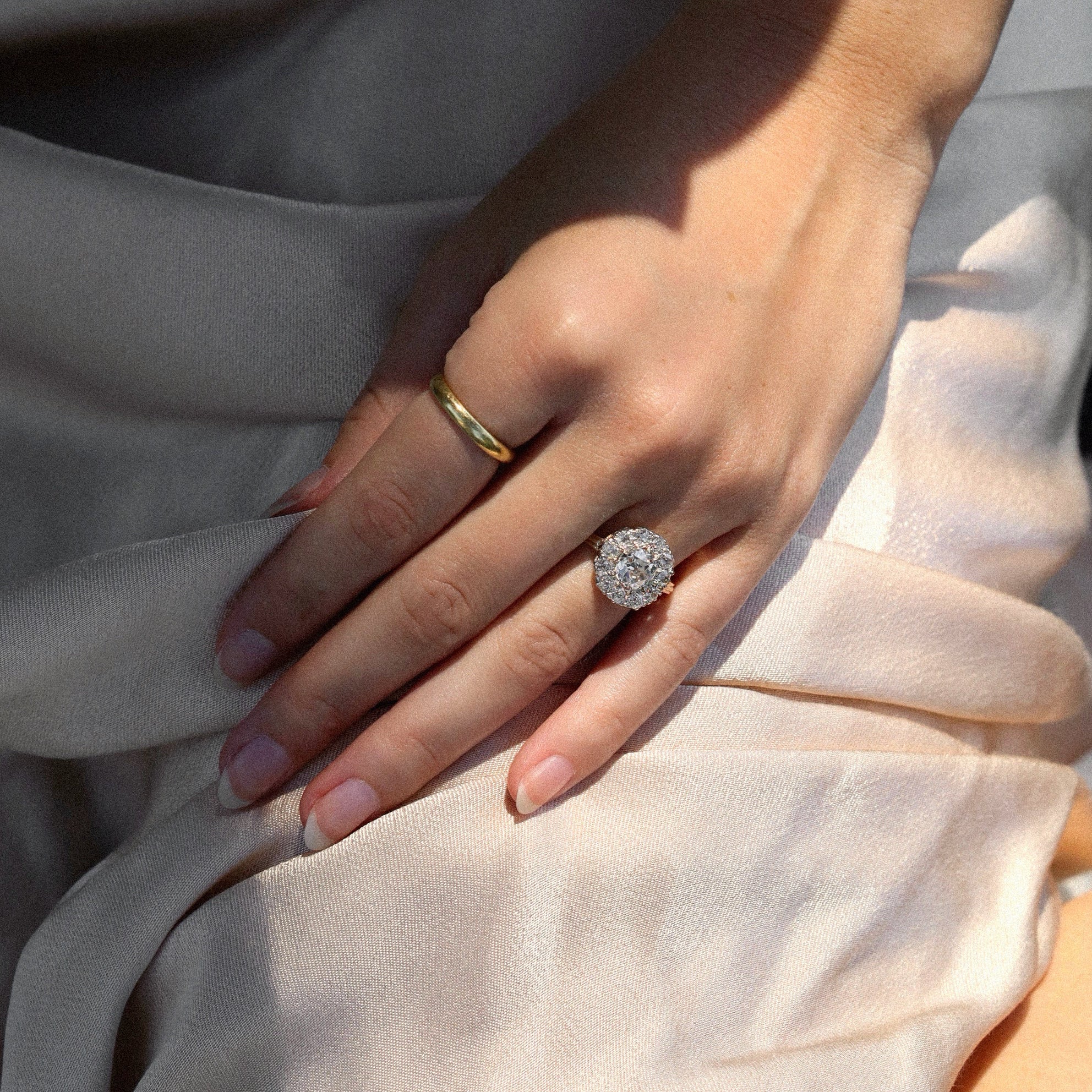 ANTIQUE diamond engagement ring