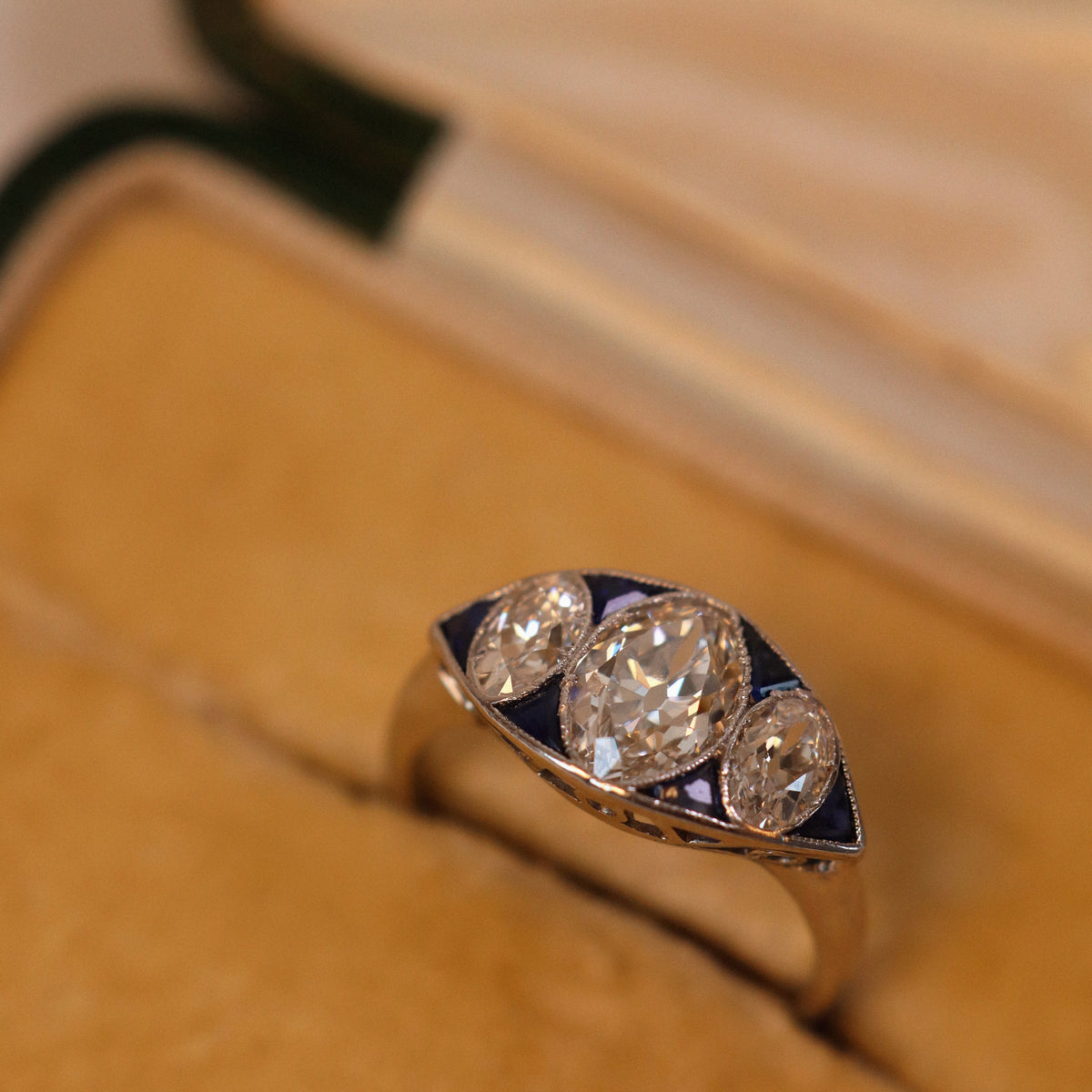 ANTIQUE diamond with gemstone