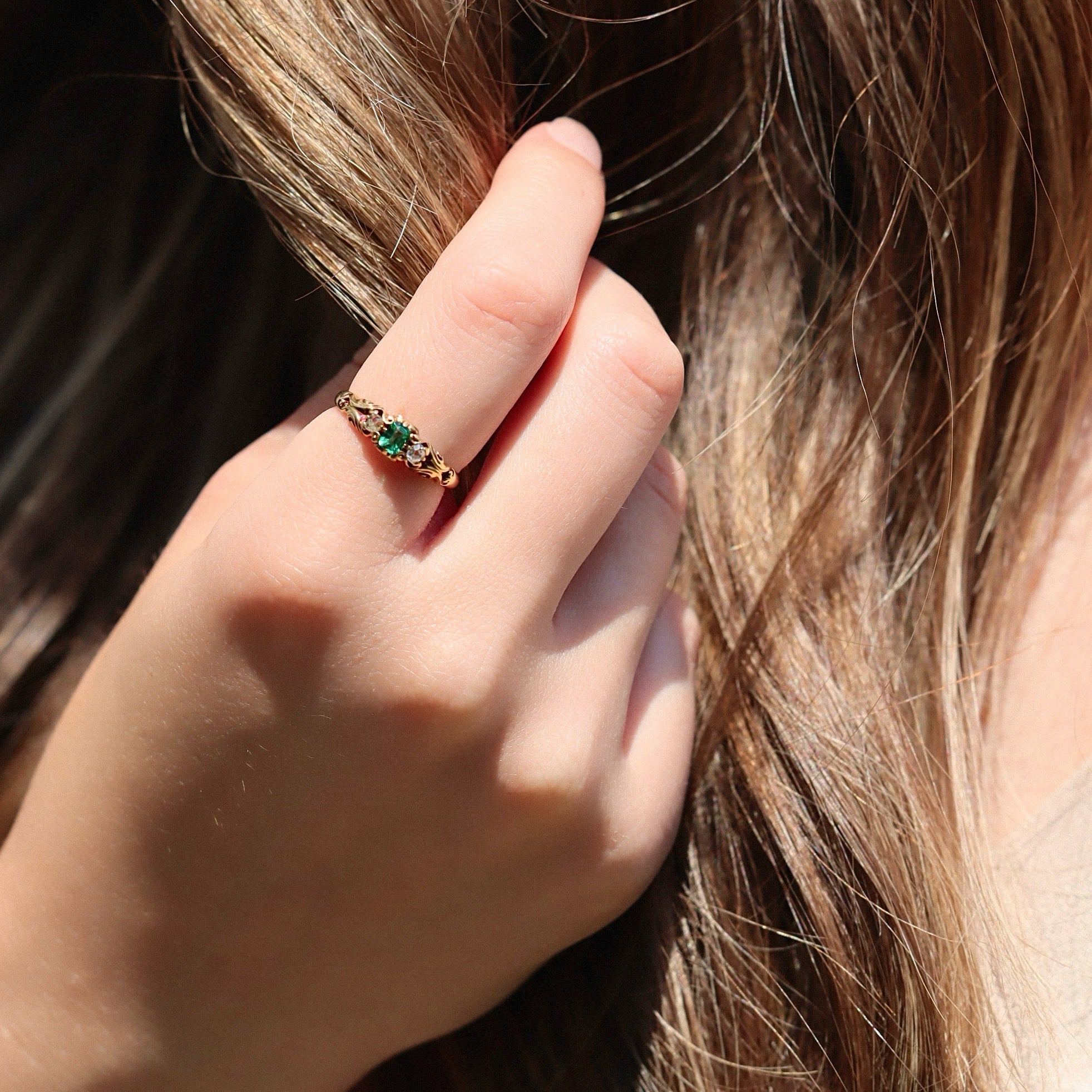 ANTIQUE diamond engagement ring with gemstone