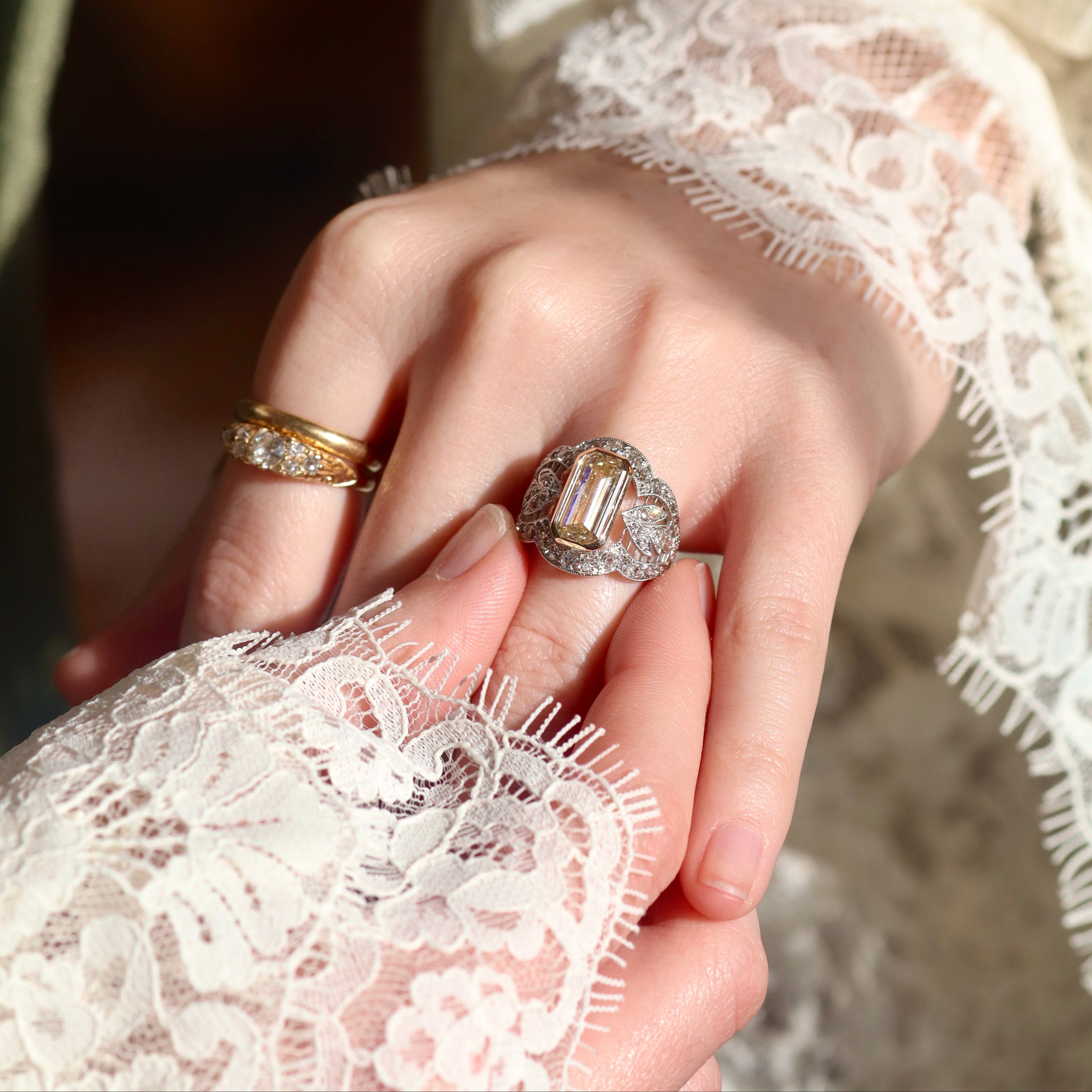 VINTAGE diamond engagement ring