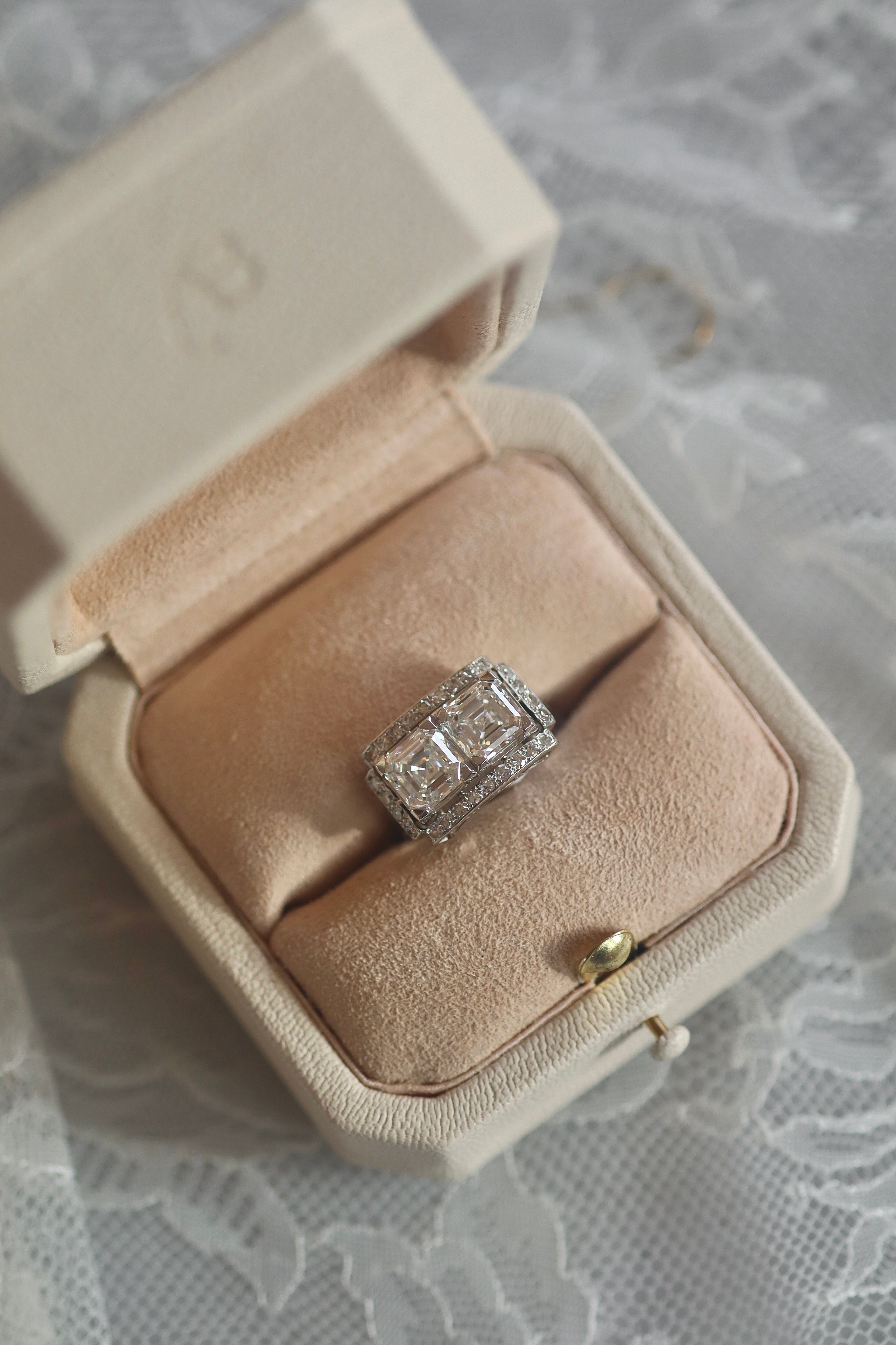 4-5 Caratsdiamond Rings for sale