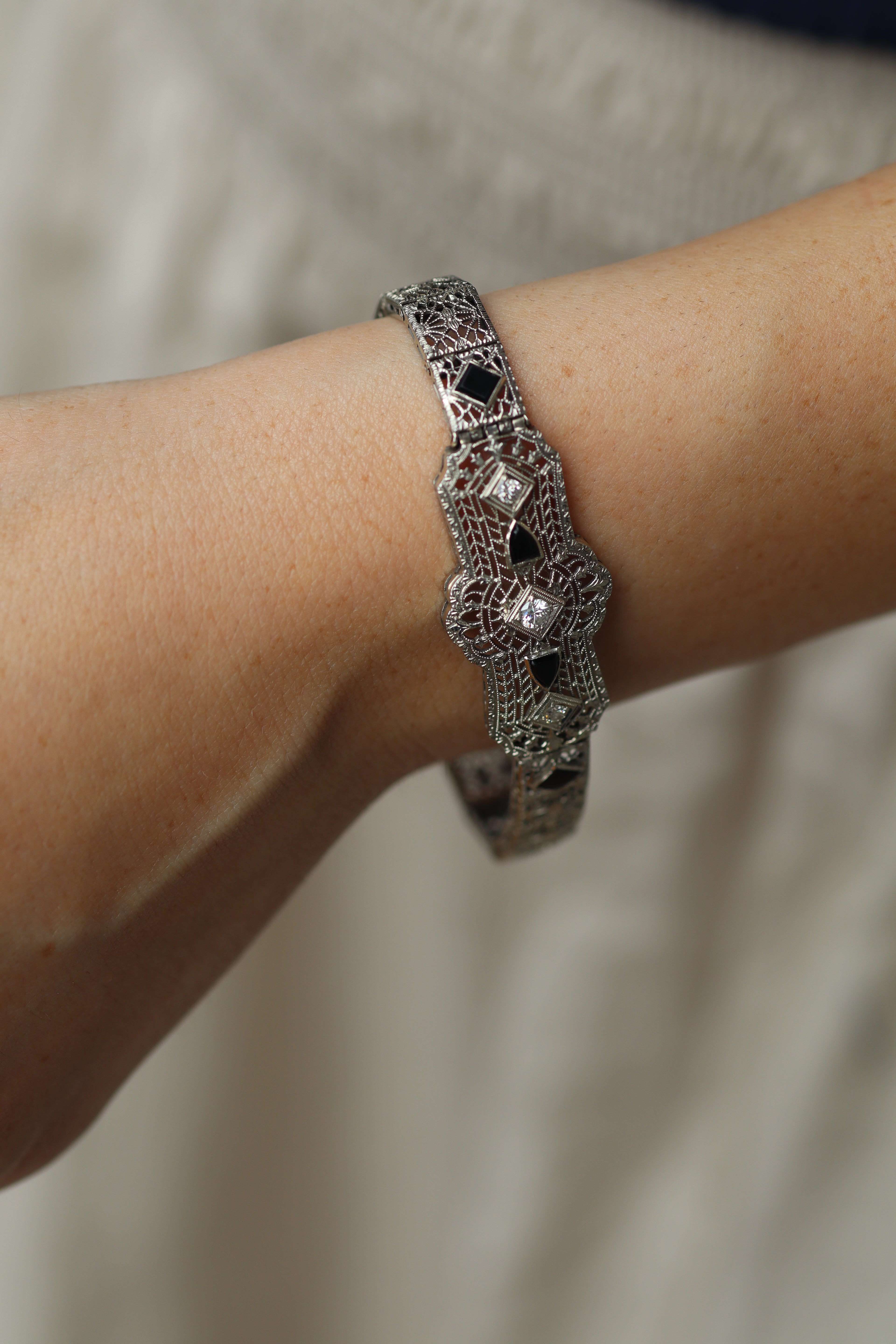 ANTIQUE diamond with gemstone