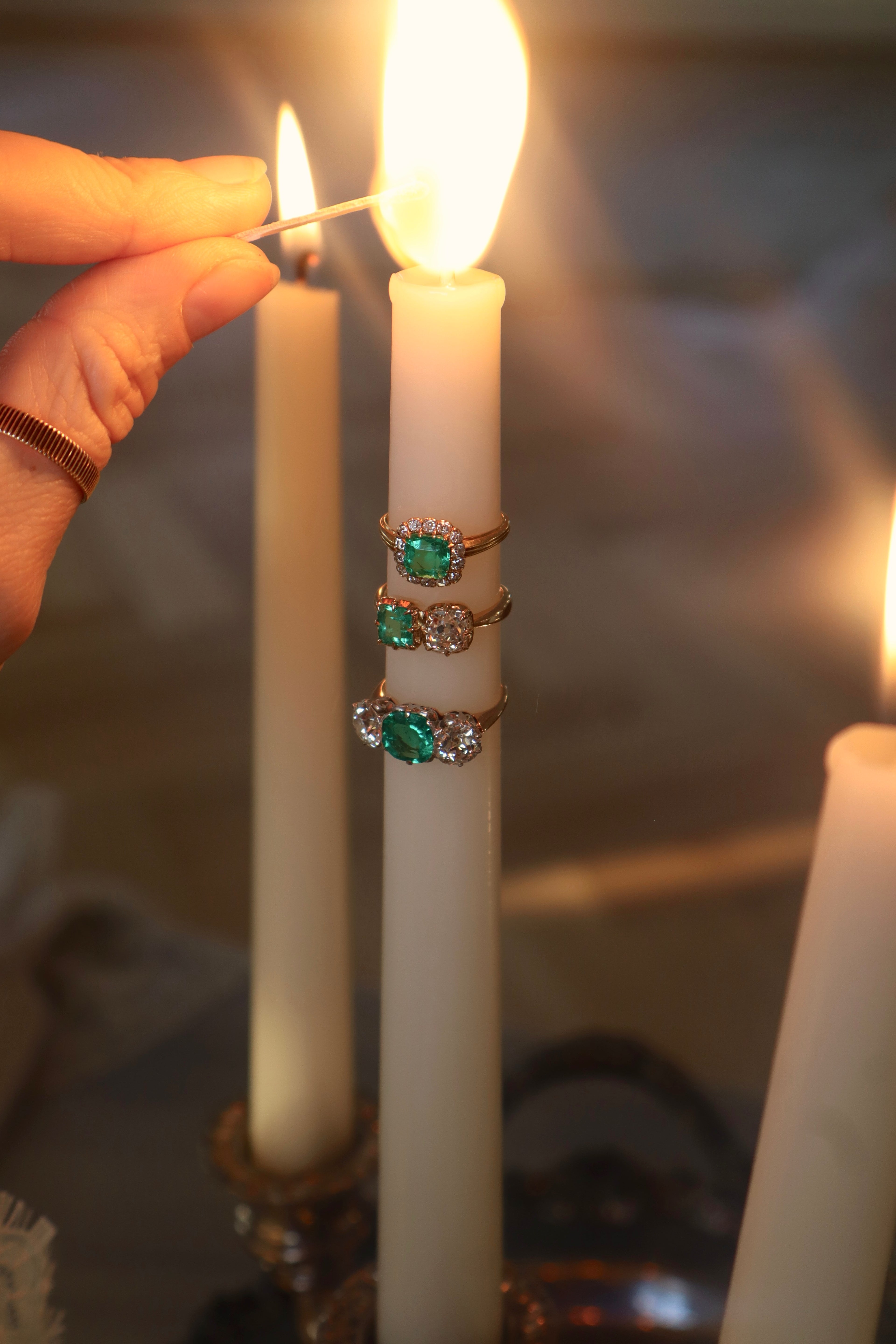 ANTIQUE diamond engagement ring with gemstone