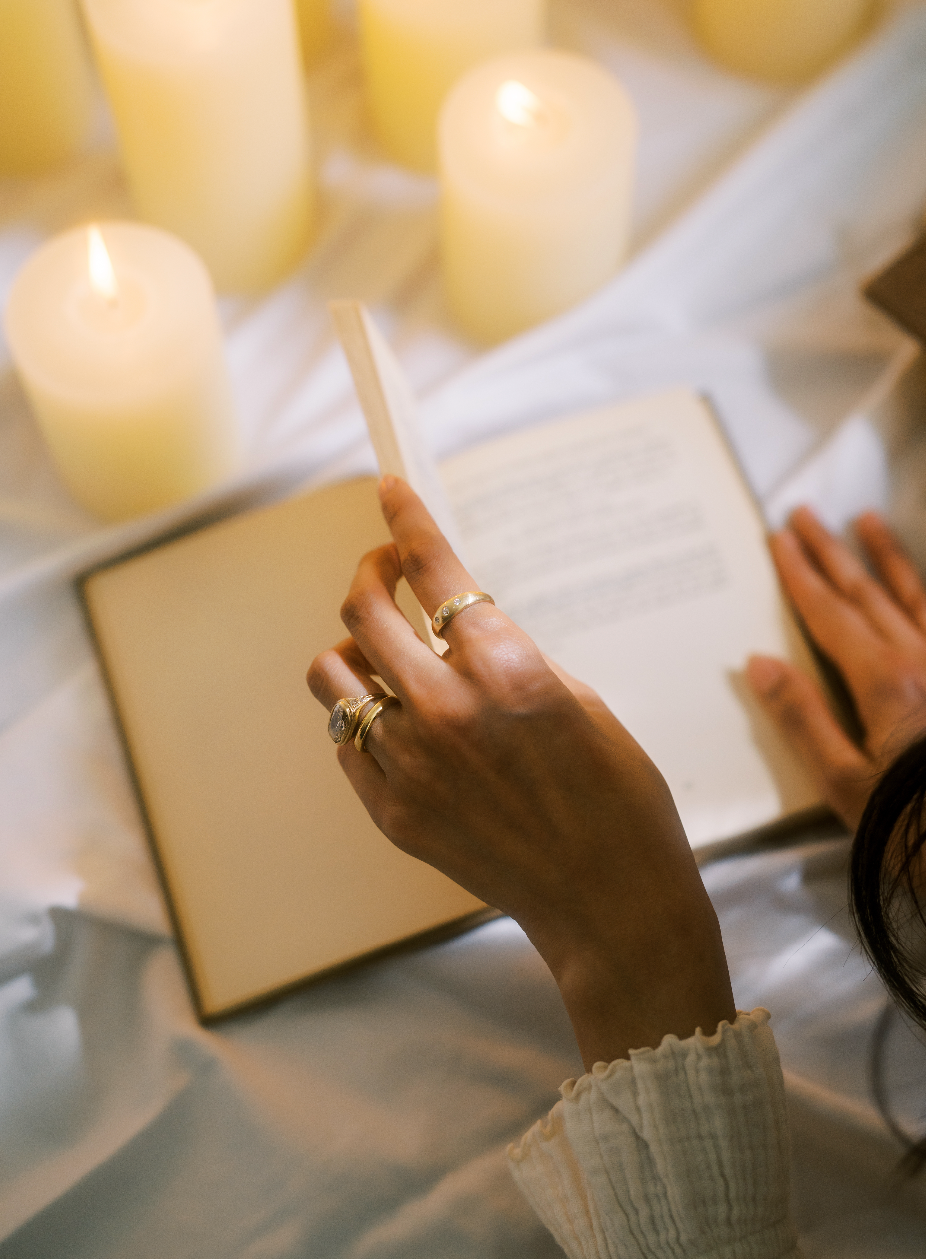 j-k-l color, rings in yellow gold setting