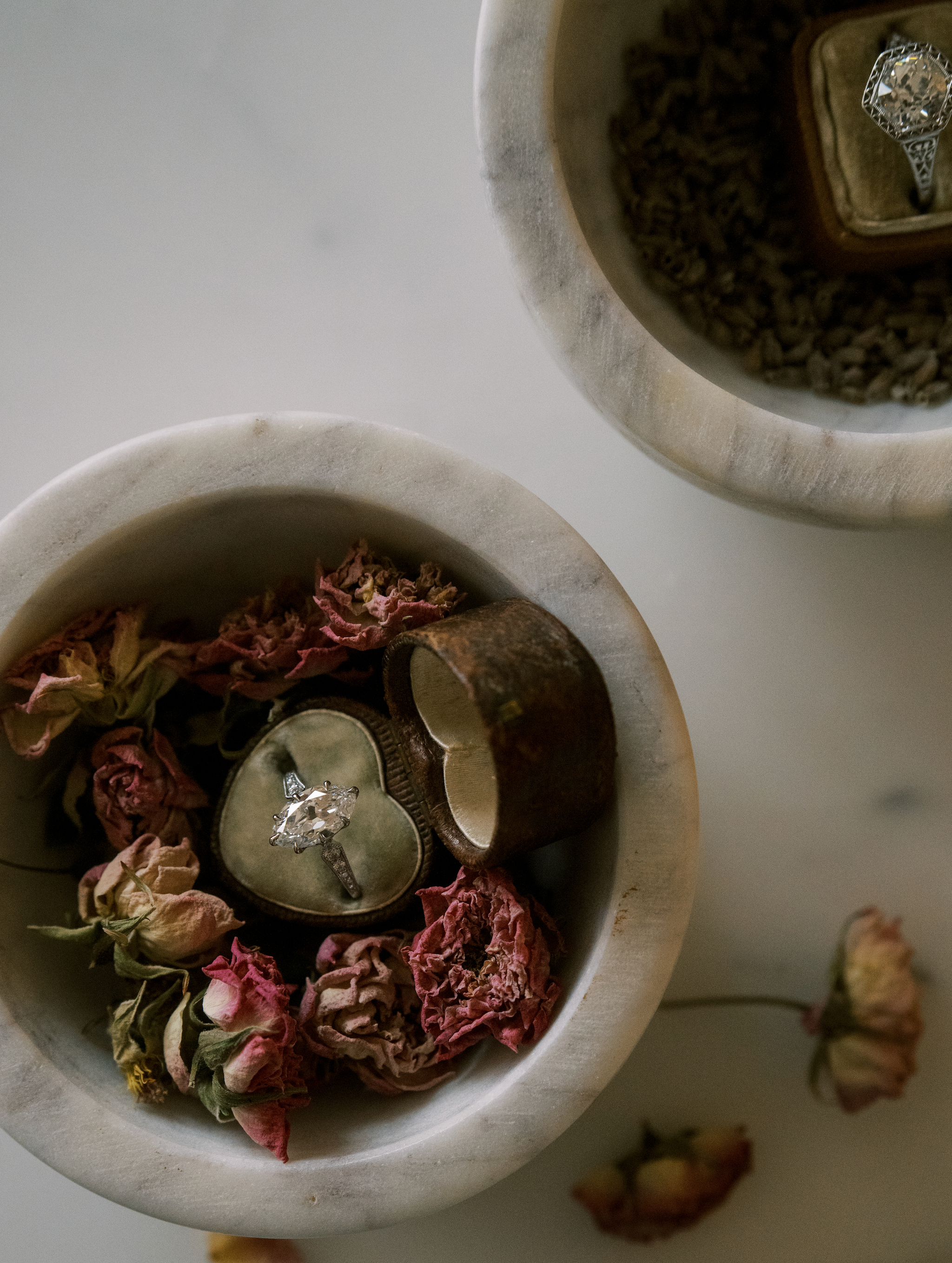 Marquise/Oval cut diamond