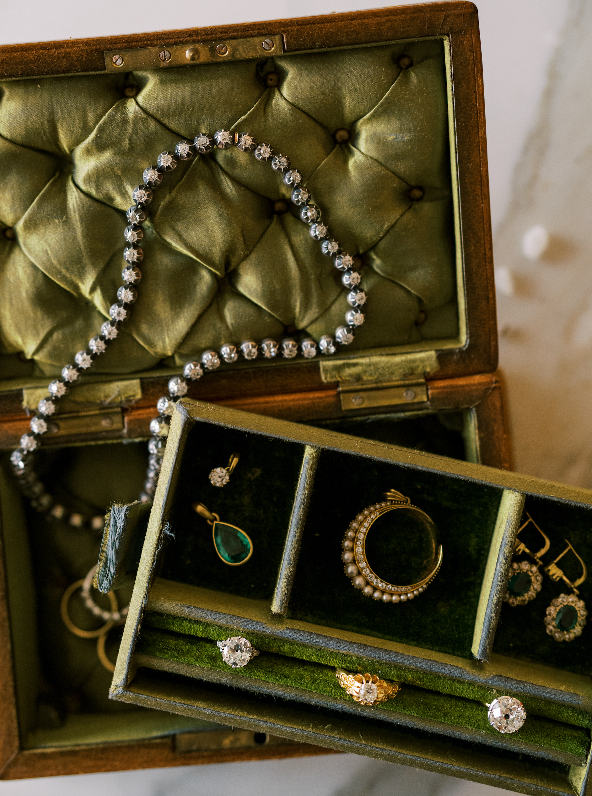 j-k-l color, vs clarity diamond in yellow gold setting