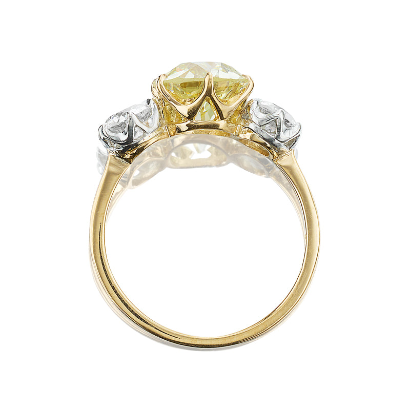 2-3 Carats vintage engagement ring