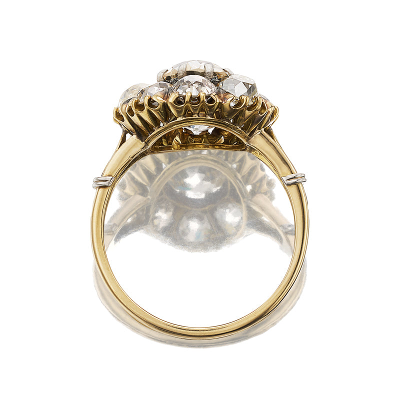 m-z color, si-i clarity diamond in yellow gold setting