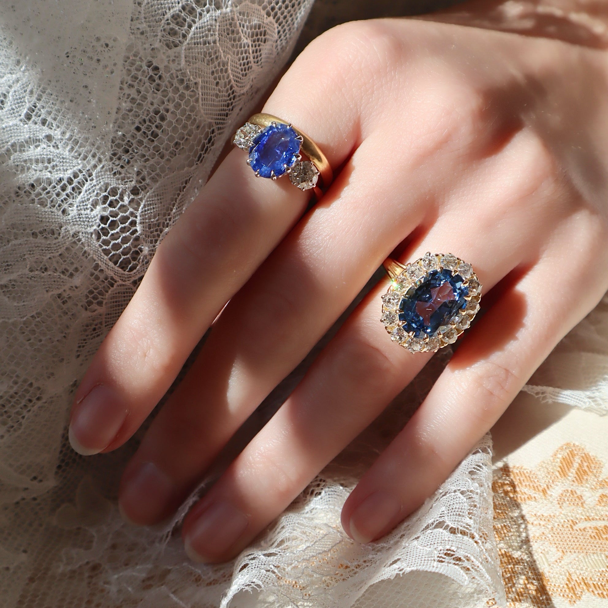 5+ Carats gemstones vintage engagement ring