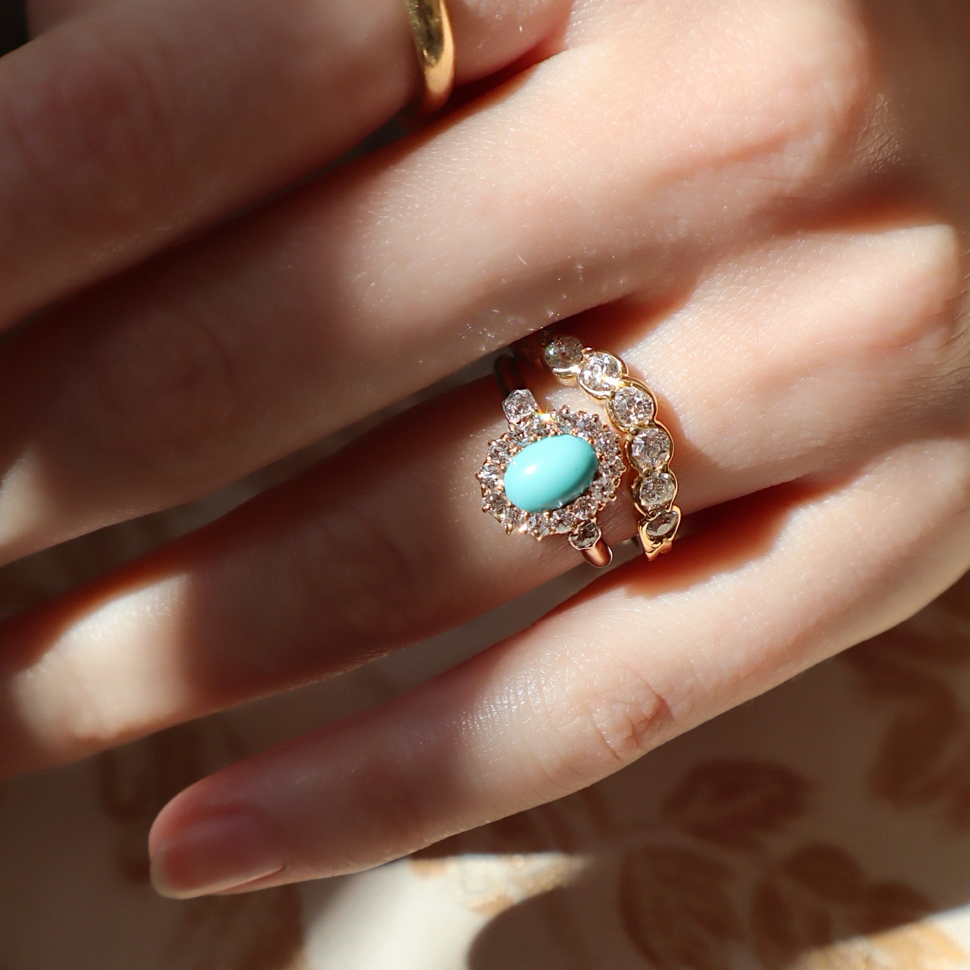 ANTIQUE diamond with gemstone