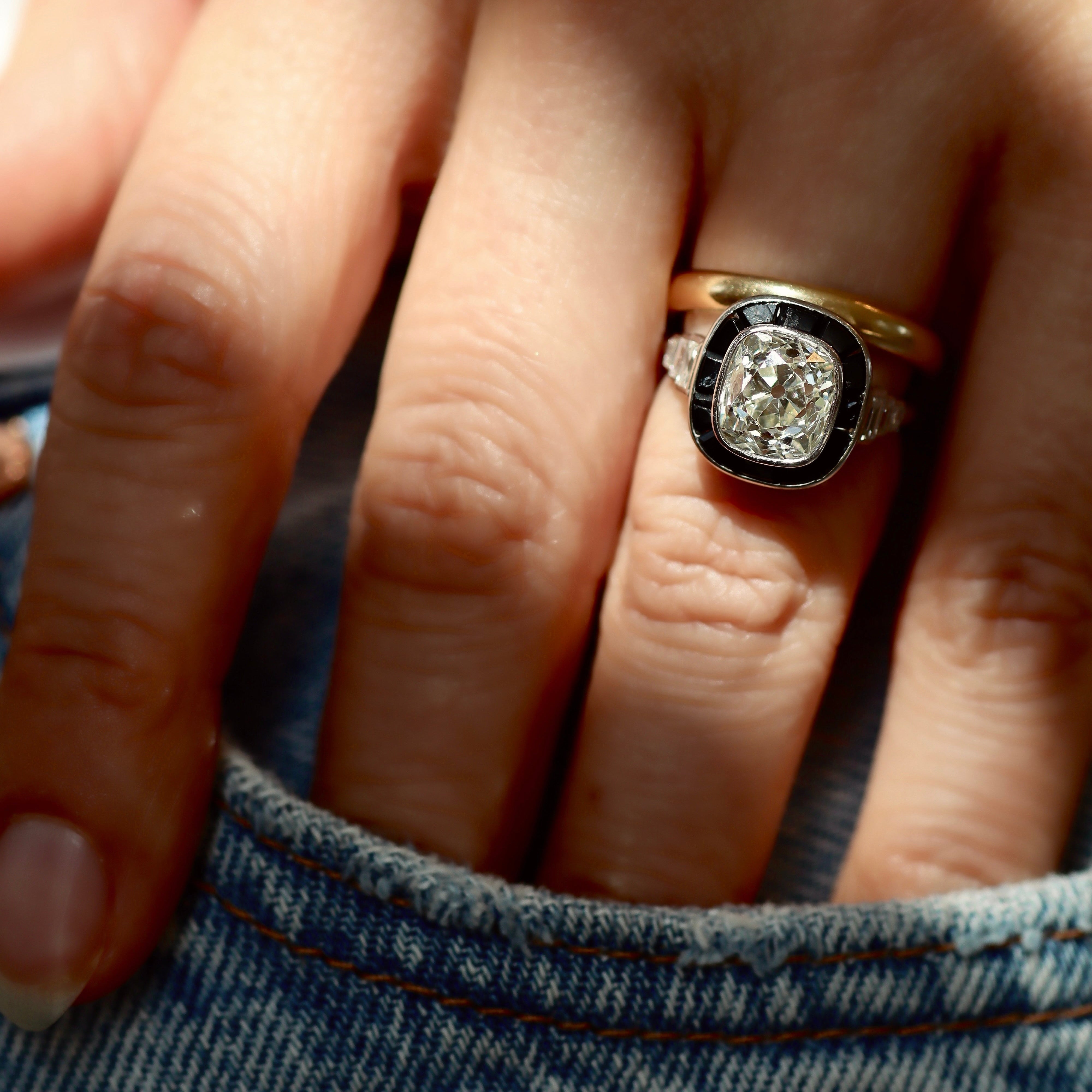 ANTIQUE diamond with gemstone