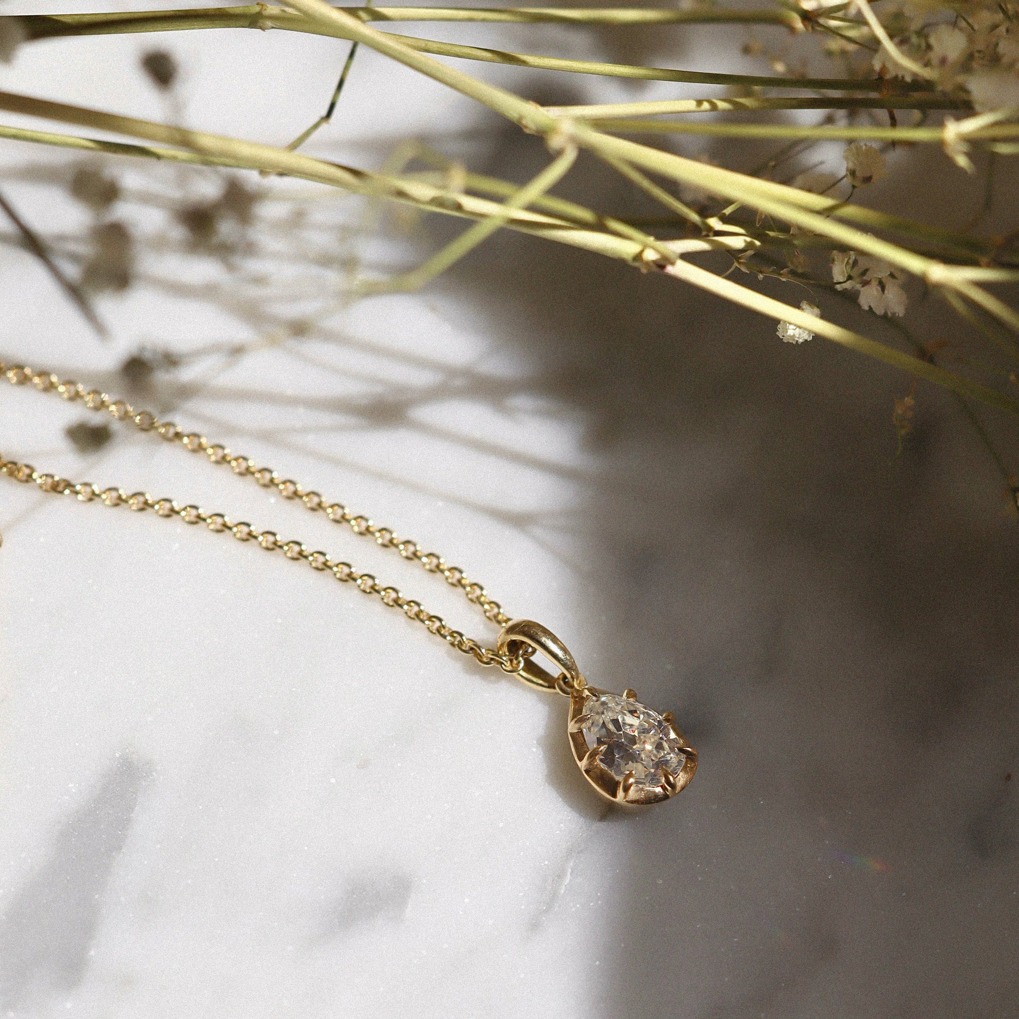 2-3 Carats vintage engagement ring