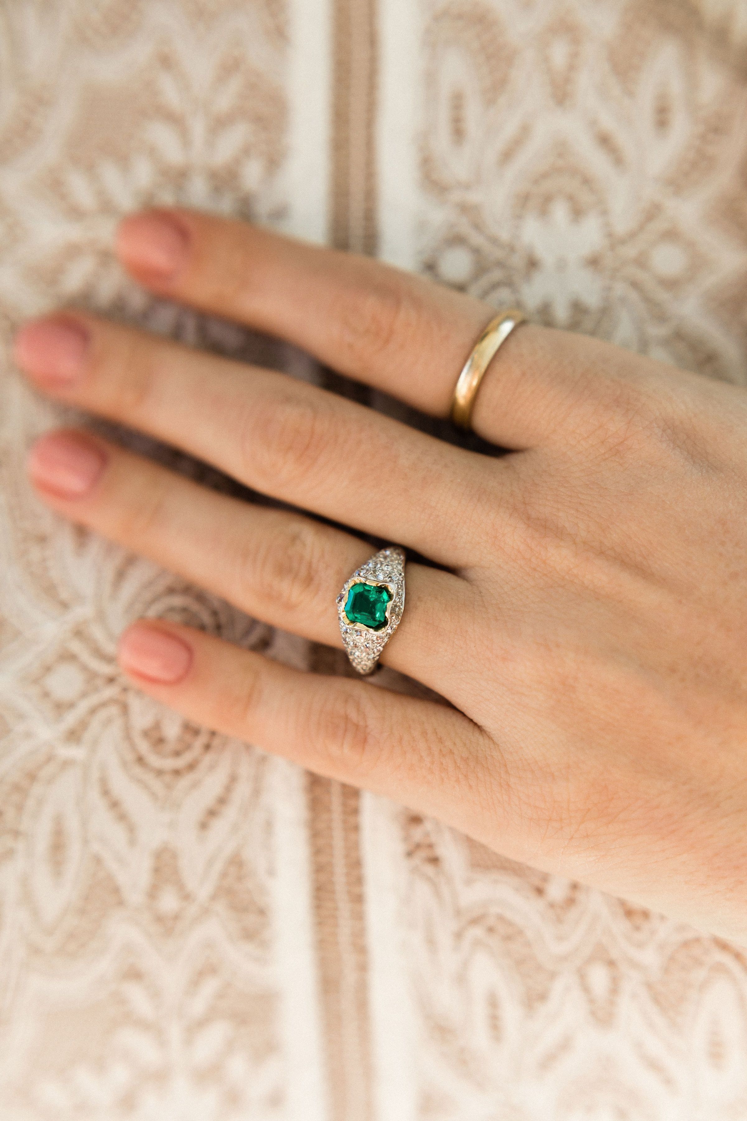 1.00ct Colombian Emerald 1 Carat Emerald Engagement Ring With Diamond Cluster