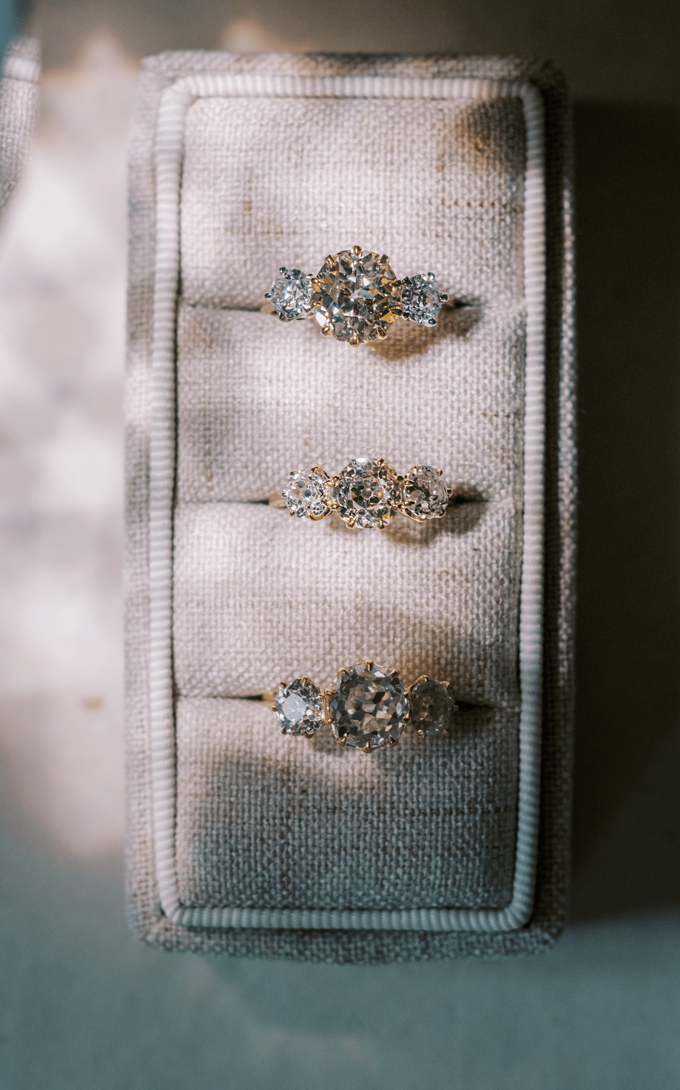 m-z color, si-i clarity diamond in yellow gold setting