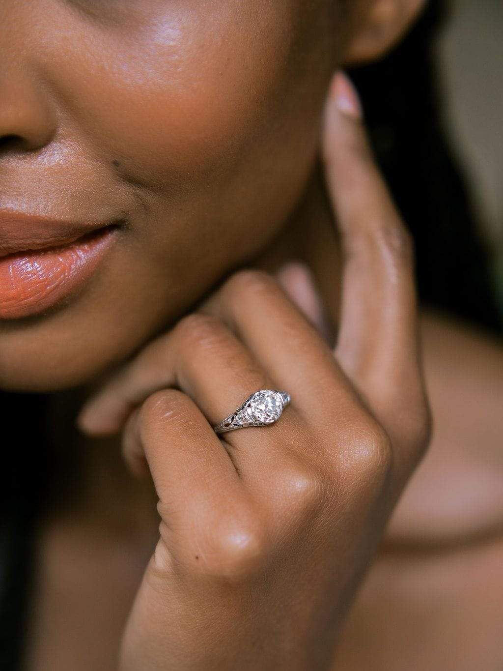 j-k-l color, si-i clarity diamond in platinum setting