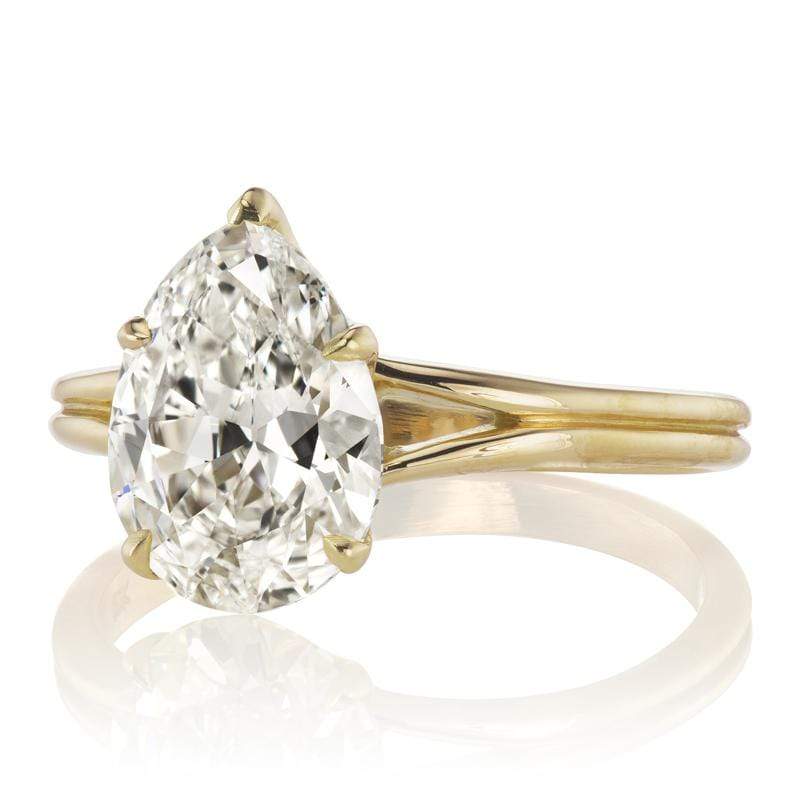 1.90ct Pear cut diamond diamond engagement ring