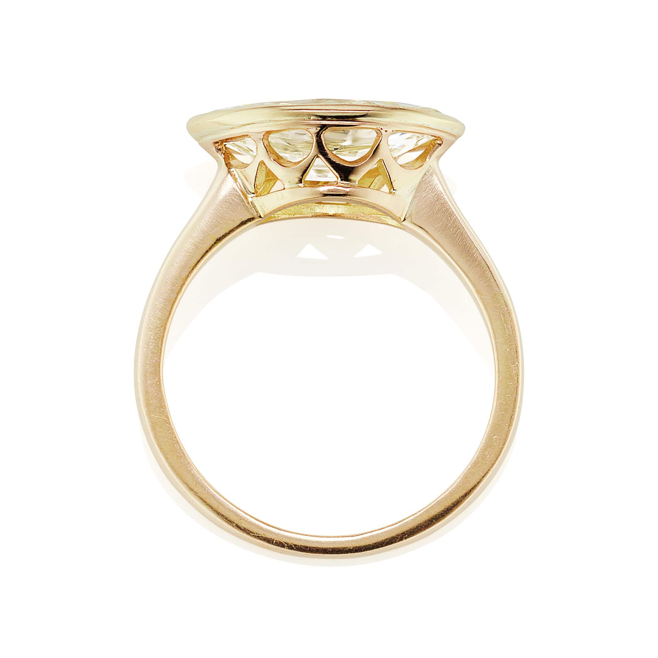 2-3 Carats vintage engagement ring