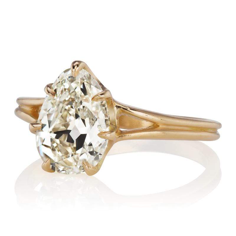 2.05ct Pear cut diamond diamond engagement ring