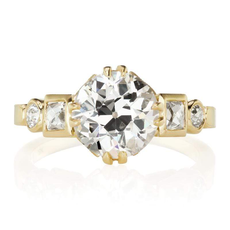 Light Champagne Diamond Engagement Ring | Victor Barbone