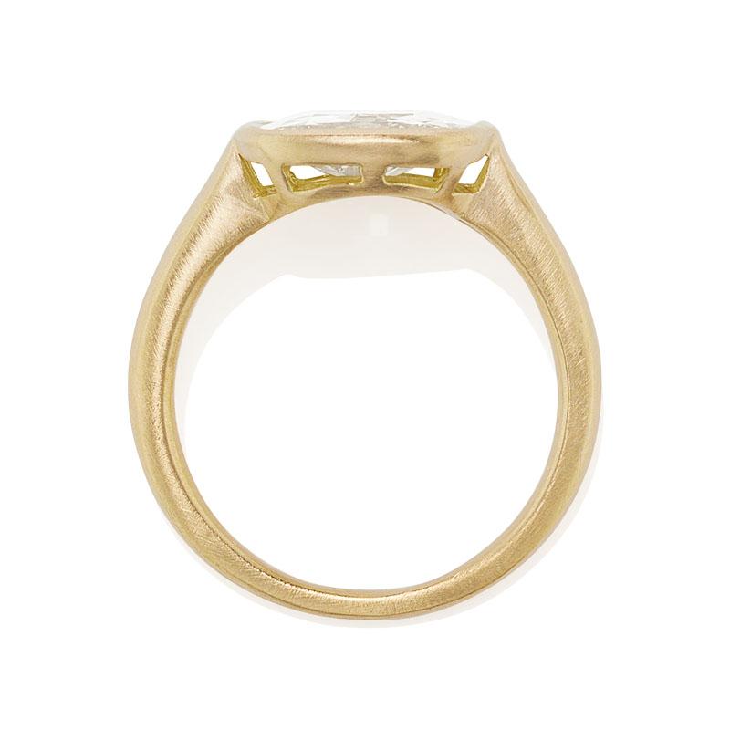 2-3 Carats vintage engagement ring