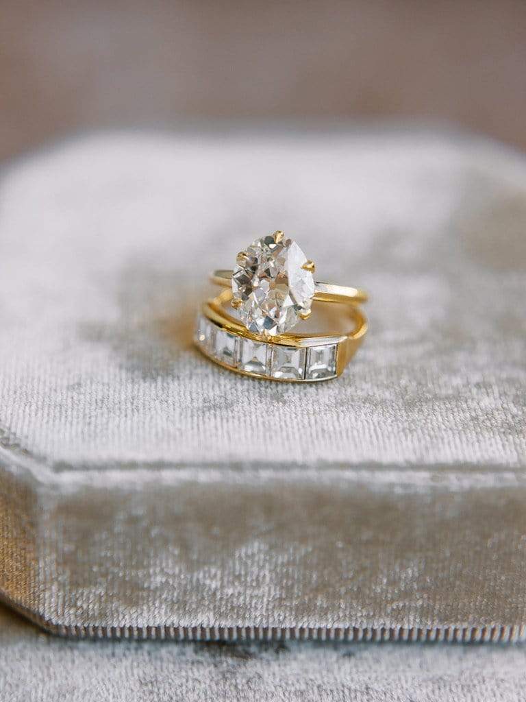 g-h-i color, vs clarity diamond in yellow gold setting