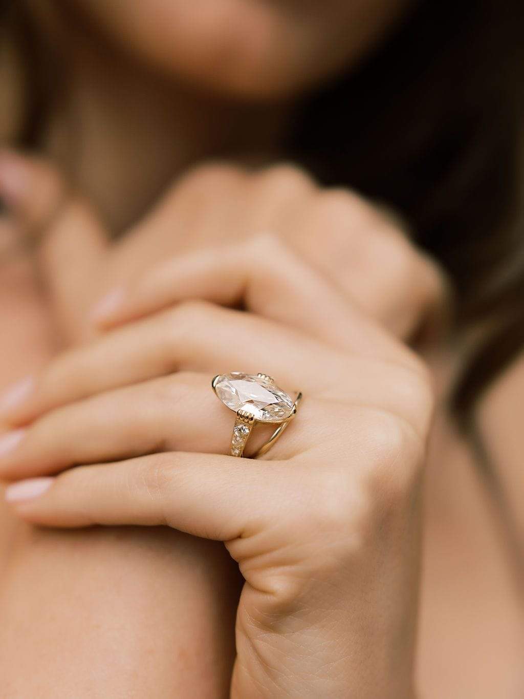 5-02ct-oval-cut-diamond-12500409712723