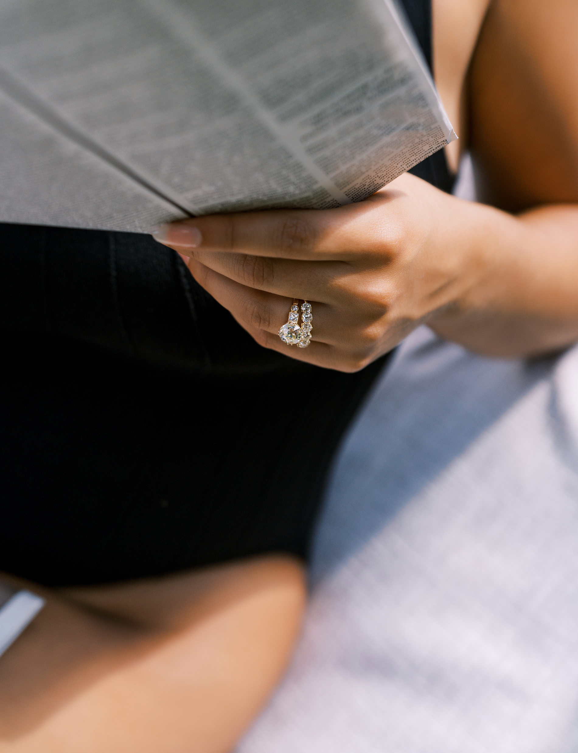 m-z color, vs clarity diamond in yellow gold setting