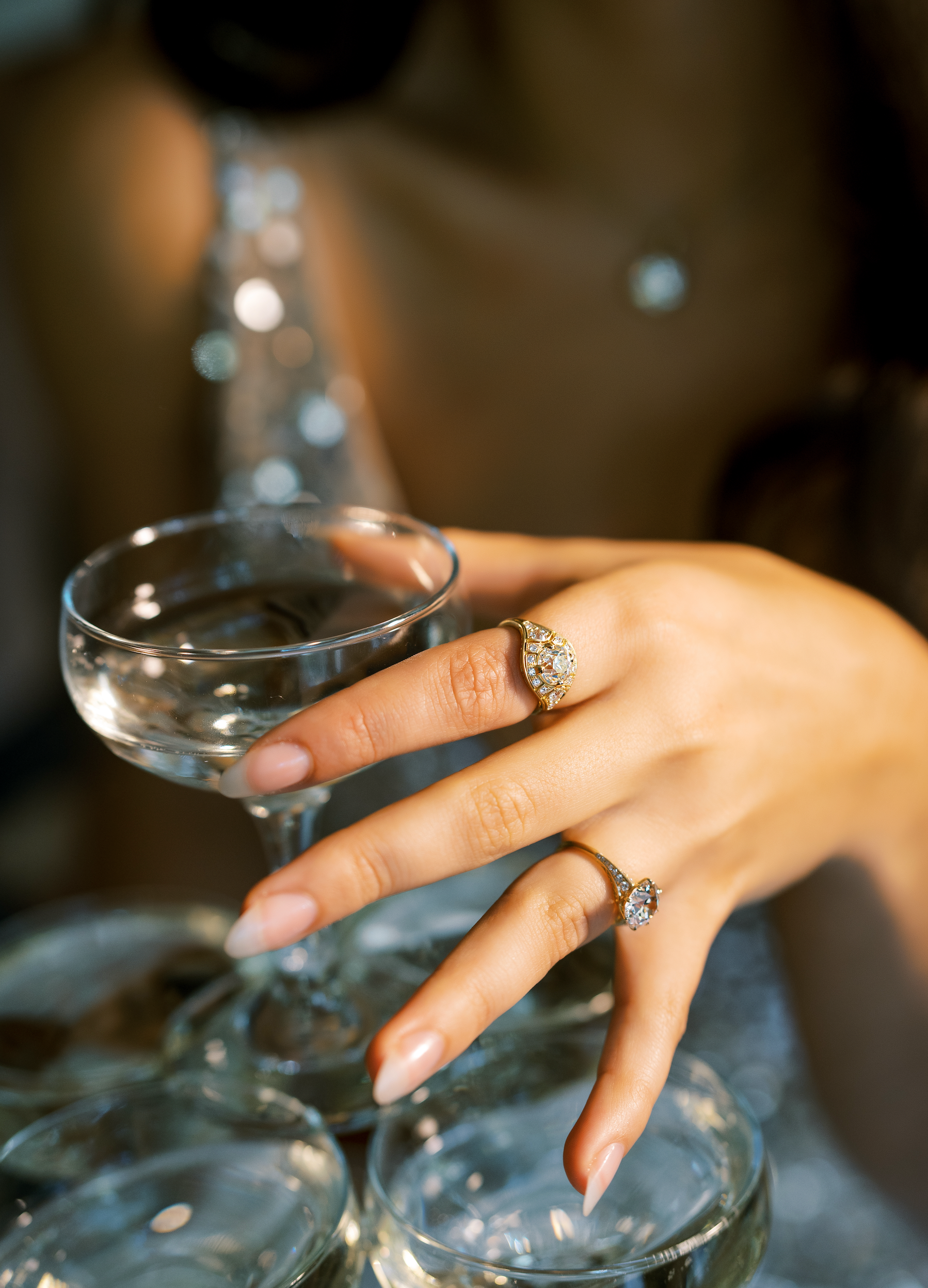 m-z color, si-i clarity diamond rings in yellow gold setting