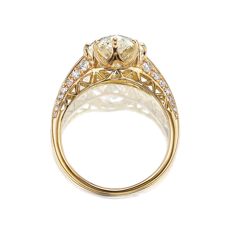 4-5 Carats vintage engagement ring