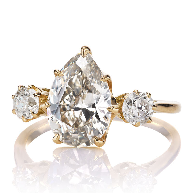 2.22ct pear shaped diamond diamond