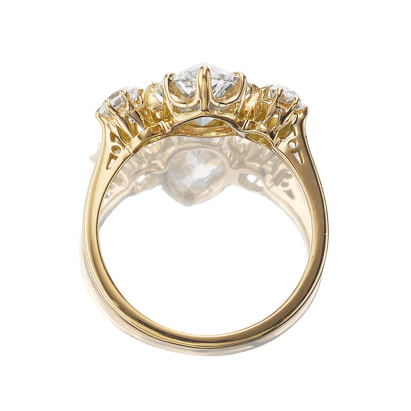 2-3 Carats vintage engagement ring