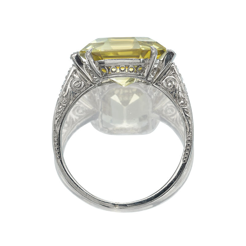 5+ Carats gemstones vintage engagement ring