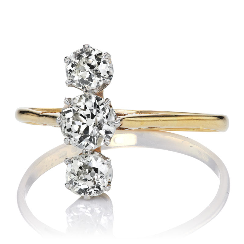 Vertical Three Stone Ring diamond